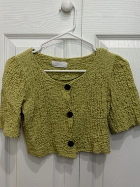 OAK + FORT Olive Textured Short-Sleeve Button Crop Shirt